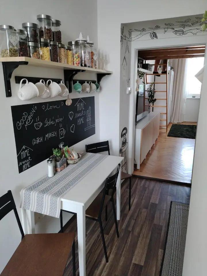 Sweethome Brno - Cely Byt Komarov エクステリア 写真
